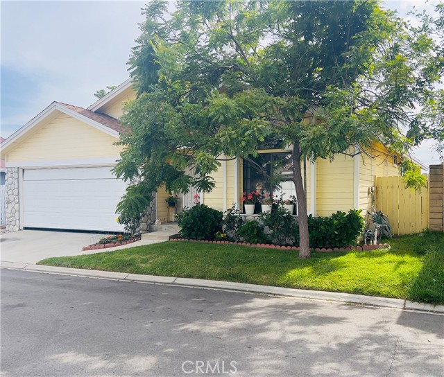 Detail Gallery Image 2 of 18 For 13691 Gavina Ave #576,  Sylmar,  CA 91342 - 3 Beds | 2 Baths
