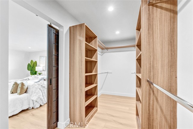 6847 Katherine, Van Nuys CA: https://media.crmls.org/medias/16ce1626-da14-4d7d-89a4-08f0d38bfe4b.jpg