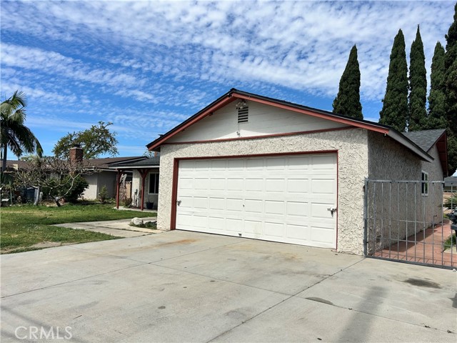 Detail Gallery Image 11 of 17 For 4303 W 5th, Santa Ana,  CA 92703 - 3 Beds | 2 Baths