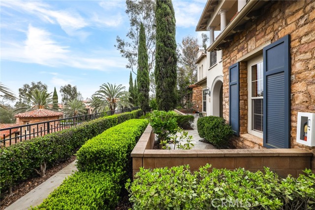 Detail Gallery Image 2 of 42 For 19 Altino, Newport Coast,  CA 92657 - 2 Beds | 2 Baths