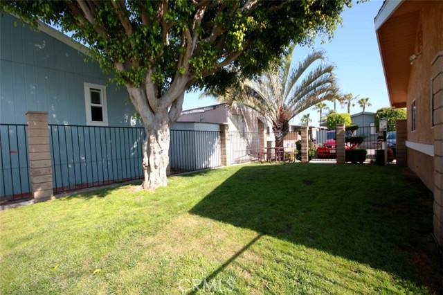 Detail Gallery Image 35 of 36 For 6301 Warner Ave #5,  Huntington Beach,  CA 92647 - 3 Beds | 2 Baths