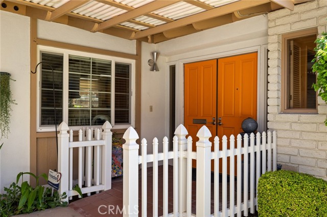 Detail Gallery Image 10 of 60 For 2924 Elm St, Bakersfield,  CA 93301 - 4 Beds | 2 Baths