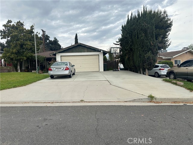 3217 Knoll Way, Riverside, California 92501, 4 Bedrooms Bedrooms, ,2 BathroomsBathrooms,Single Family Residence,For Sale,Knoll,IV24059277