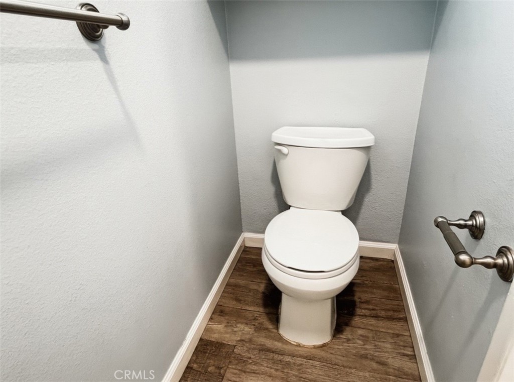 https://media.crmls.org/medias/16d2bbe3-ff54-48d2-bc96-d9e8cc11551b.jpg?preset=X-Large