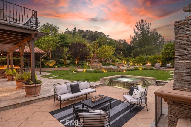 1314 Caitlyn Circle photo 3