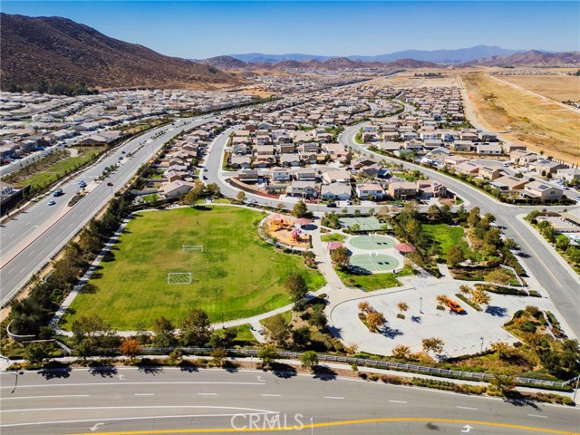 Detail Gallery Image 45 of 47 For 32154 Crooked Trail, Winchester,  CA 92596 - 4 Beds | 3 Baths