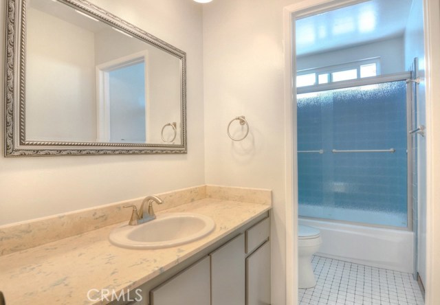 1400 Diamond Street, Redondo Beach, California 90277, 4 Bedrooms Bedrooms, ,1 BathroomBathrooms,Residential,Sold,Diamond,SB17053482