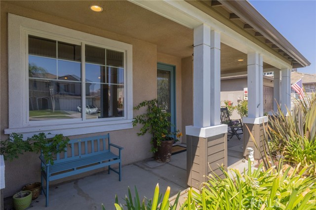 Detail Gallery Image 5 of 42 For 23649 Sycamore Creek Ave, Murrieta,  CA 92562 - 5 Beds | 3/1 Baths