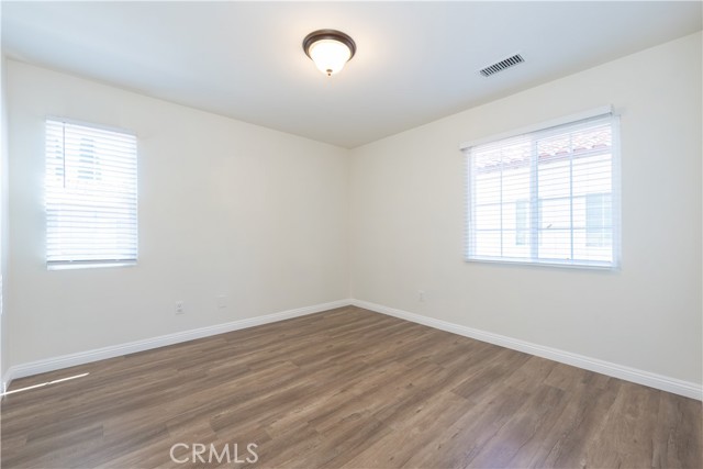 23 Bower Tree, Irvine CA: https://media.crmls.org/medias/16d5a0dd-4f34-4a6f-96c3-b3d8db3ba8de.jpg