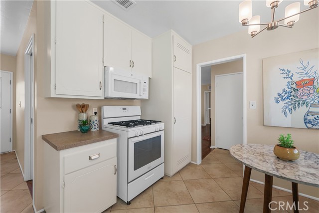 Detail Gallery Image 13 of 37 For 1840 W Southgate Ave, Fullerton,  CA 92833 - 3 Beds | 2 Baths