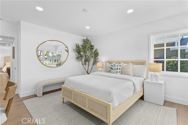 2045 Commodore Road, Newport Beach CA: https://media.crmls.org/medias/16d609eb-47b4-4214-a2b1-5b185eec1ab6.jpg