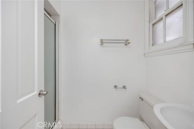 Detail Gallery Image 15 of 19 For 10372 Ashton Ave, Los Angeles,  CA 90024 - – Beds | – Baths