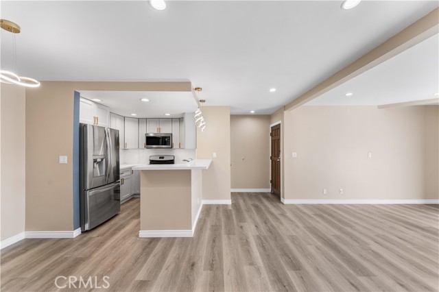 Detail Gallery Image 23 of 48 For 15511 Sherman Way #1,  Van Nuys,  CA 91406 - 2 Beds | 2 Baths