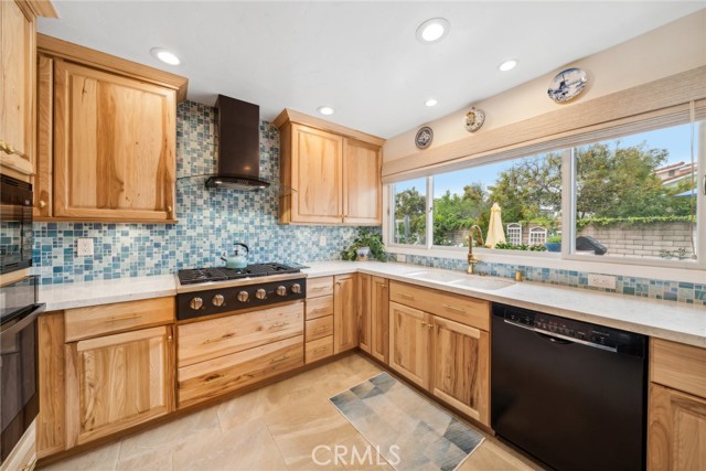 Detail Gallery Image 9 of 25 For 14381 Mimosa Ln, Tustin,  CA 92780 - 4 Beds | 3/1 Baths