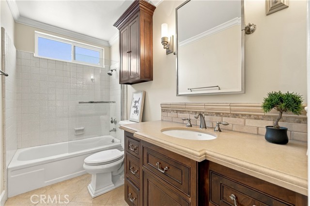 15444 Marilla Street photo 30