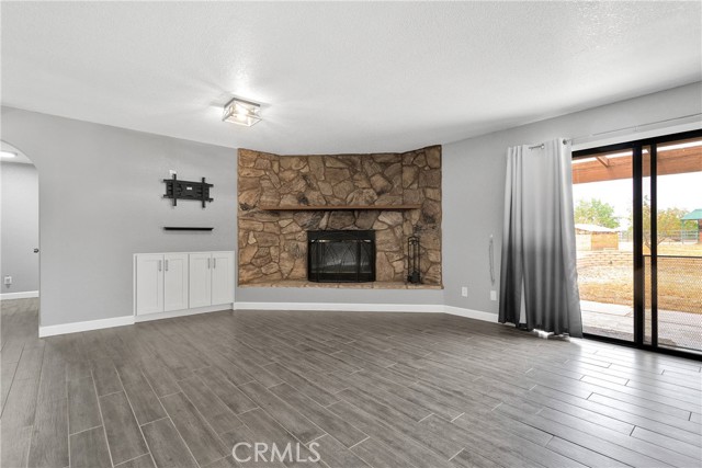 21978 Mojave Street, Apple Valley CA: https://media.crmls.org/medias/16d74923-9d4f-447b-a174-51a39bad0ba3.jpg