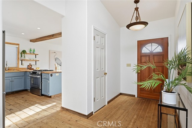 Detail Gallery Image 25 of 37 For 18752 North Shore, Hidden Valley Lake,  CA 95467 - 3 Beds | 2 Baths