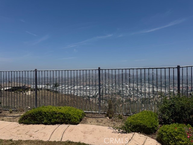 Detail Gallery Image 16 of 53 For 16034 Skyridge Dr, Riverside,  CA 92509 - 4 Beds | 4 Baths