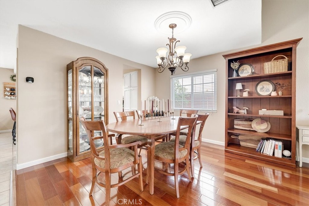 9048 Meadowrun - photo 9