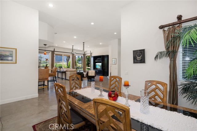56102 Baltusrol, La Quinta CA: https://media.crmls.org/medias/16d942c1-37b9-42a7-9dbd-770cd10d1dec.jpg