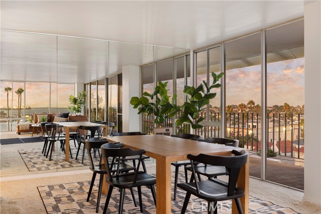 5400 The Toledo, Long Beach CA: https://media.crmls.org/medias/16d9506a-9fce-4b26-af58-548ae9efa9db.jpg
