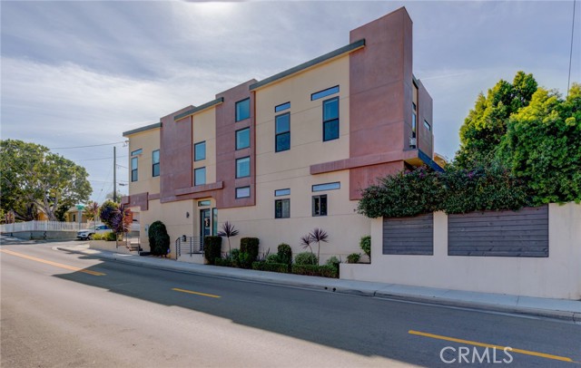 1617 Clark Lane, Redondo Beach, California 90278, 4 Bedrooms Bedrooms, ,3 BathroomsBathrooms,Residential,Sold,Clark,PV22238370