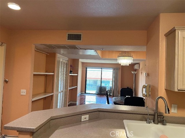 Image 10 of 27 For 321 Orange Avenue 306