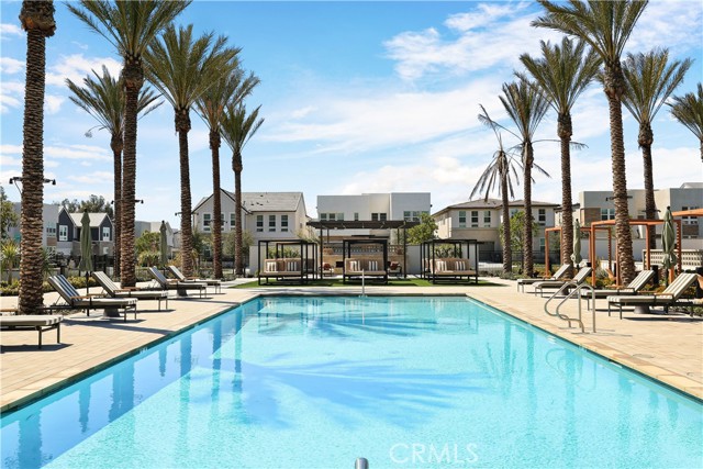 230 Holliston, Lake Forest CA: https://media.crmls.org/medias/16da7a3e-4eb1-4c36-8c9a-19aefd467c31.jpg