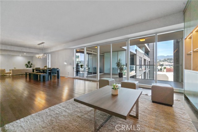 Detail Gallery Image 1 of 34 For 6250 Hollywood Bld 11e,  Los Angeles,  CA 90028 - 1 Beds | 2/1 Baths