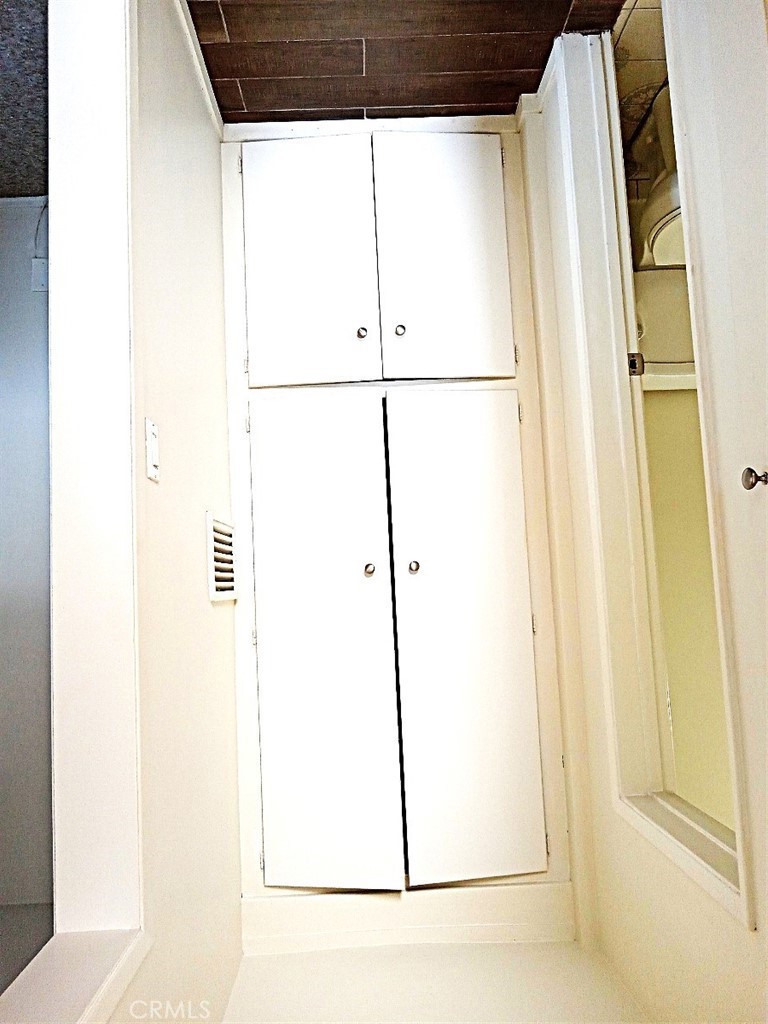 https://media.crmls.org/medias/16dbd781-664c-4d9b-98ff-e421a300bc3a.jpg?preset=X-Large