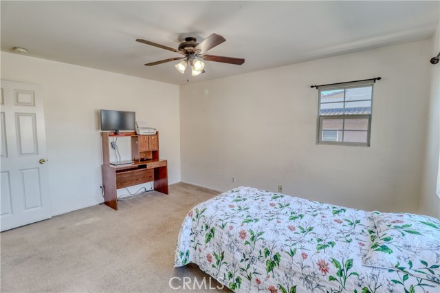 26219 Charismatic Court, Moreno Valley CA: https://media.crmls.org/medias/16dc2c0b-f2b0-4e67-bdbb-497113674bfb.jpg