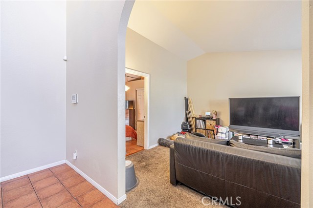 13290 Riverview Drive, Victorville CA: https://media.crmls.org/medias/16dcc8f3-e443-4419-b310-08fcd0bcfa9f.jpg