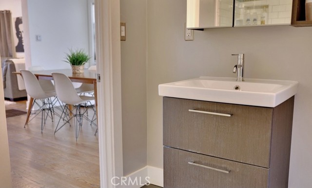 Detail Gallery Image 10 of 21 For 5150 Romaine St, Los Angeles,  CA 90029 - 3 Beds | 2 Baths