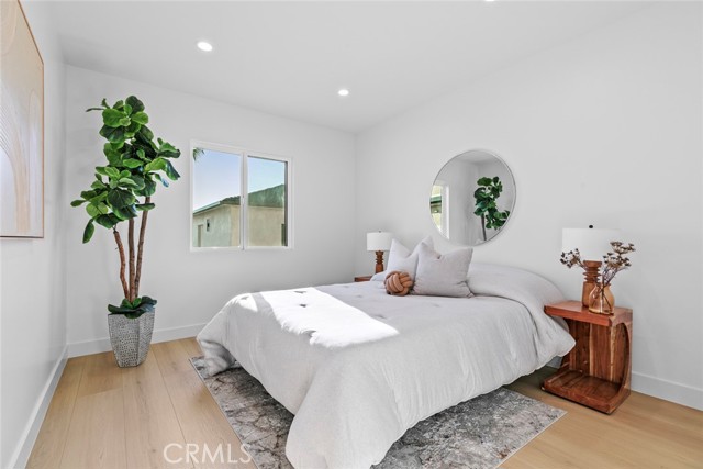 Detail Gallery Image 21 of 49 For 8321 Outland View, Sun Valley,  CA 91352 - 3 Beds | 4 Baths