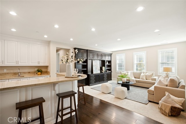 Image 29 of 75 For 2282 Rosecrans Court