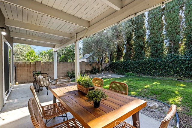 Detail Gallery Image 37 of 55 For 21206 Merridy St, Chatsworth,  CA 91311 - 4 Beds | 3 Baths