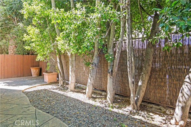 Detail Gallery Image 32 of 38 For 15103 Hartsook St, Sherman Oaks,  CA 91403 - 3 Beds | 2 Baths