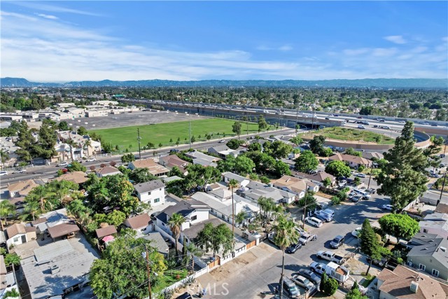 13536 Remington Street, Pacoima CA: https://media.crmls.org/medias/16e035e3-6945-4169-8cc5-0b60c19662c3.jpg