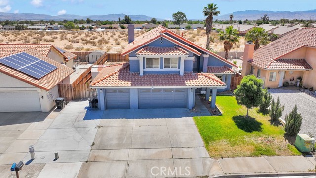 12725 Sundown Road, Victorville CA: https://media.crmls.org/medias/16e04ab8-ee09-403b-a7b8-76875f0914af.jpg
