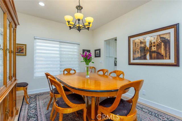 15535 Mallory Court, Moorpark CA: https://media.crmls.org/medias/16e0883a-1fe9-4ff0-bd95-6d36b1cb1ac0.jpg