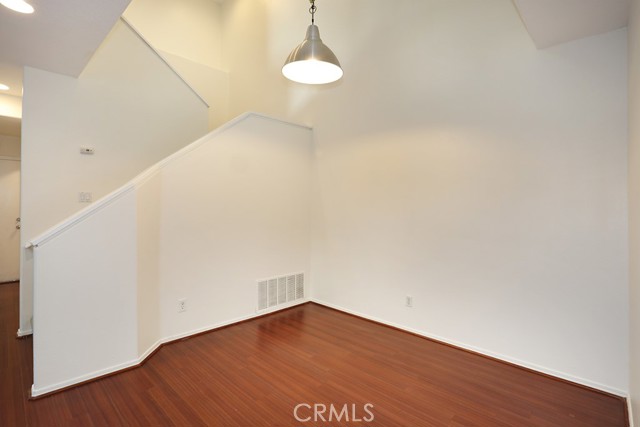 Image 7 of 50 For 961 Lone Pine