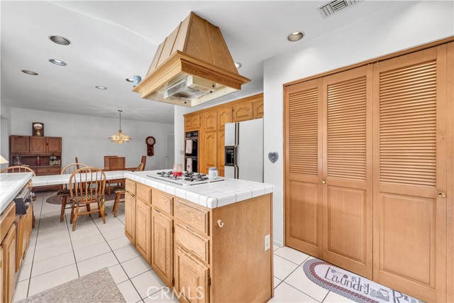 1732 Silvercrest, Walnut CA: https://media.crmls.org/medias/16e18050-95de-4bf9-a839-dca41efc5fcf.jpg