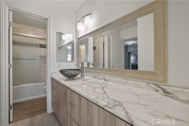 Detail Gallery Image 14 of 33 For 23515 Lyons #281,  Valencia,  CA 91355 - 2 Beds | 2 Baths