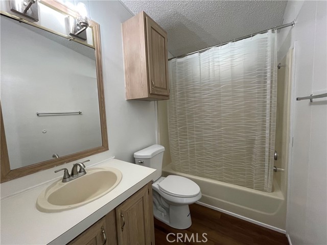 1301 Taft Highway, Bakersfield CA: https://media.crmls.org/medias/16e35dde-34f9-4501-b186-0de488cc821e.jpg