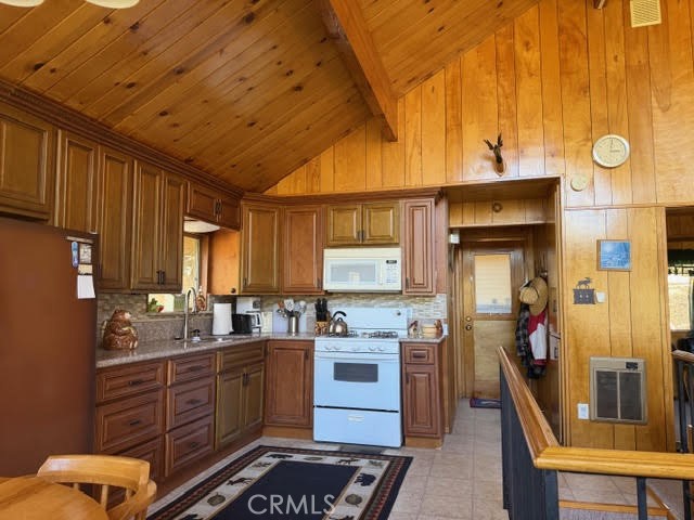 Detail Gallery Image 9 of 19 For 29259 Arrowhead, Cedar Glen,  CA 92321 - 3 Beds | 2 Baths