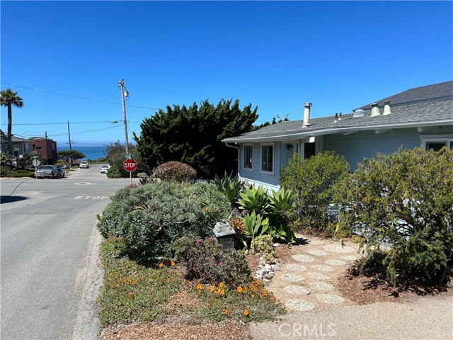 5350 Windsor Boulevard, Cambria CA: https://media.crmls.org/medias/16e5a83e-64c9-41f4-b76c-4a022b08baa2.jpg