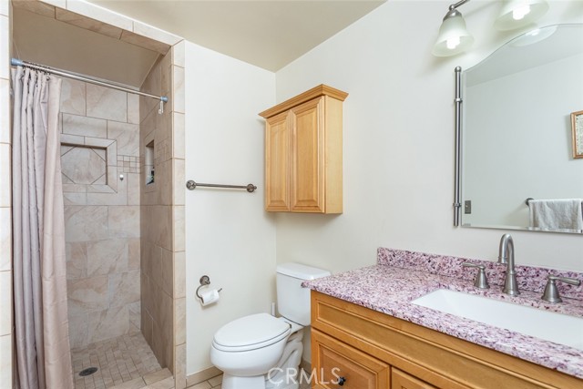 Detail Gallery Image 12 of 23 For 2107 W Maxzim Ave, Fullerton,  CA 92833 - 3 Beds | 2 Baths