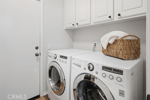 Detail Gallery Image 17 of 41 For 23361 Pike, Valencia,  CA 91355 - 4 Beds | 3 Baths