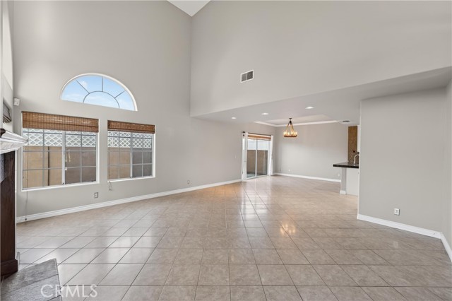 Detail Gallery Image 7 of 47 For 152 Terraza Ct, Costa Mesa,  CA 92627 - 3 Beds | 2/1 Baths