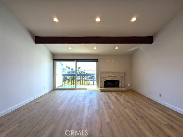 Detail Gallery Image 7 of 28 For 531 Avenue a #2,  Redondo Beach,  CA 90277 - 2 Beds | 3/1 Baths